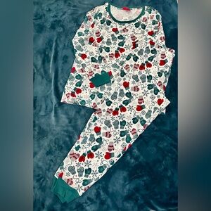 NWT Macy's Women's  Holiday Pajama Set